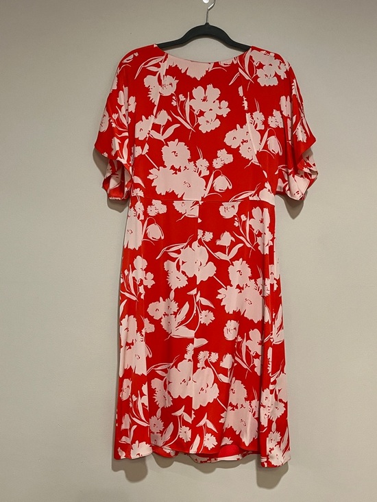 Lewit Dresses & Skirts - Lewit | Silk red & white floral midi dress Women’s size 6 kimono sleeves flowy